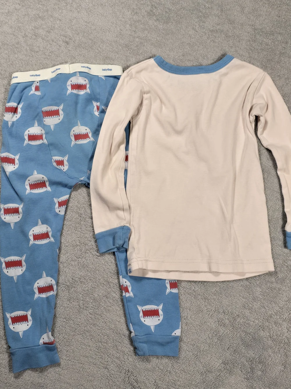 Gap Kids Shark Print Cotton Pajama Set - Blue & Cream